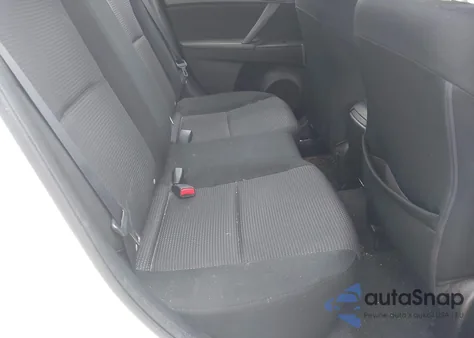 2013 Mazda Mazda3 I Sport из США, поврежденный, VIN JM1BL1UP7D1750167